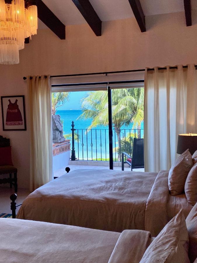 Villa Albatros Oceanfront Luxury Hotelzone Cancun Exterior photo