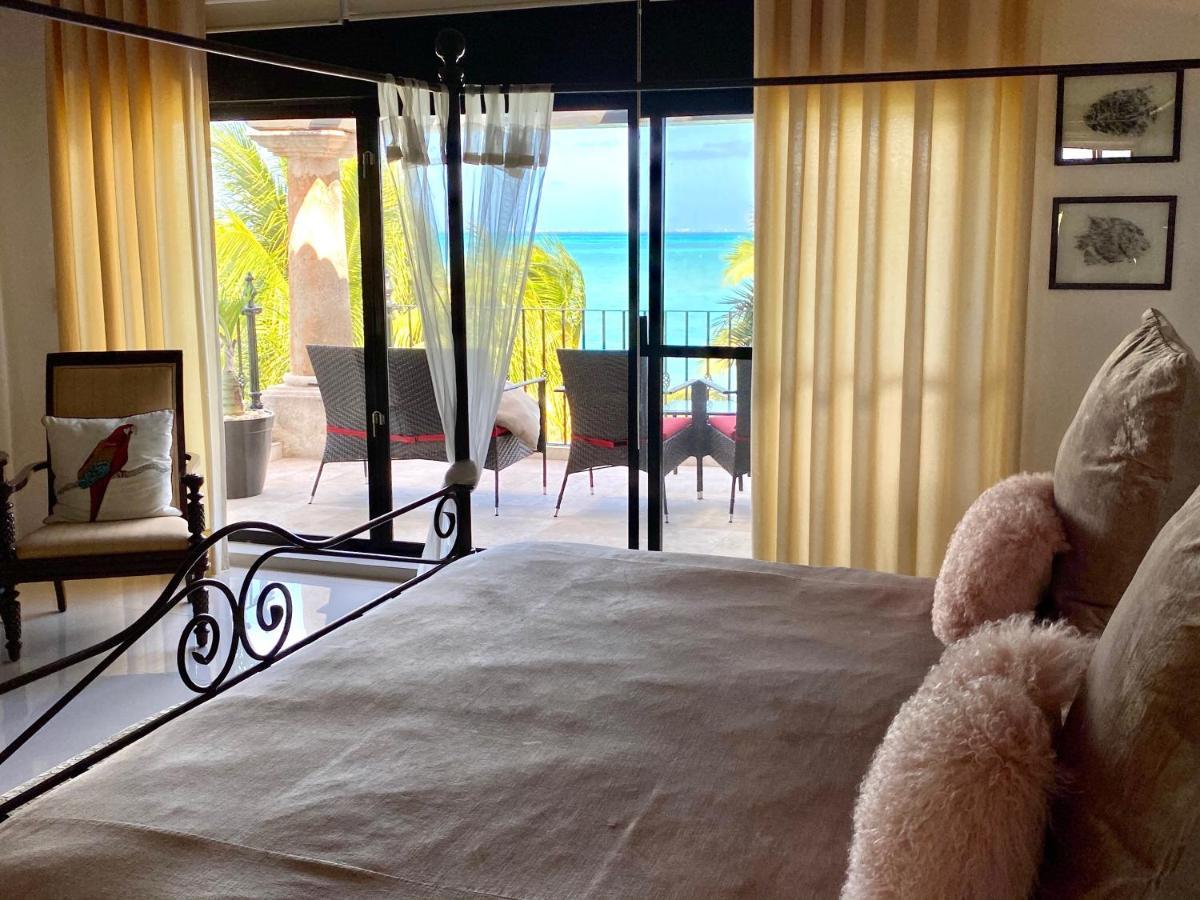 Villa Albatros Oceanfront Luxury Hotelzone Cancun Exterior photo