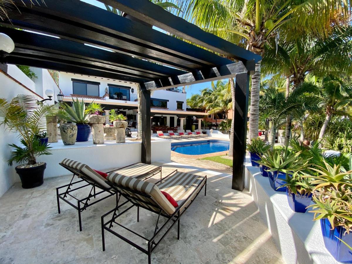 Villa Albatros Oceanfront Luxury Hotelzone Cancun Exterior photo