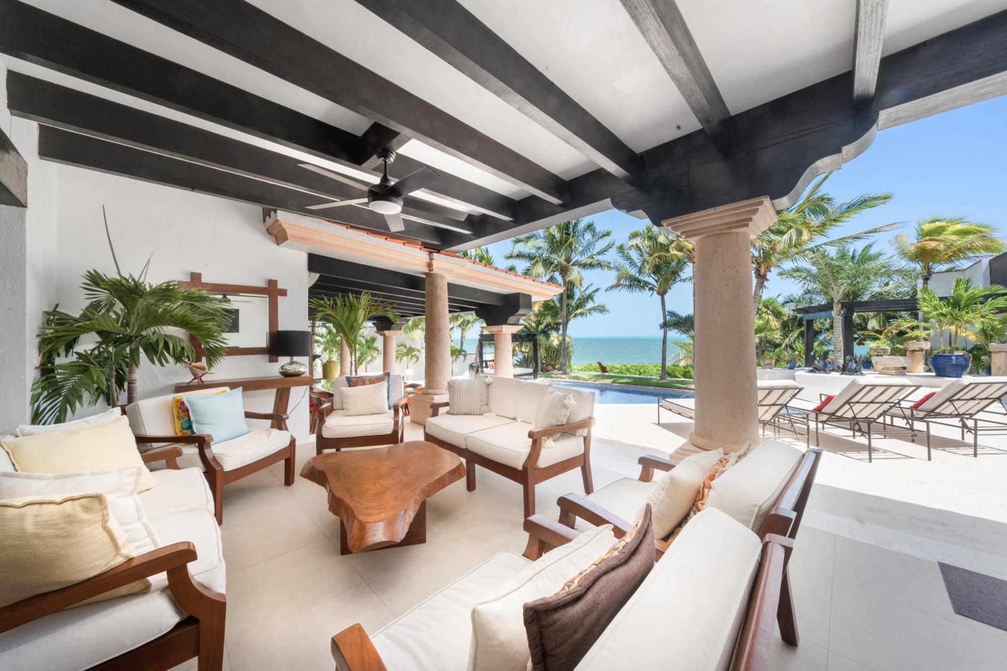 Villa Albatros Oceanfront Luxury Hotelzone Cancun Exterior photo
