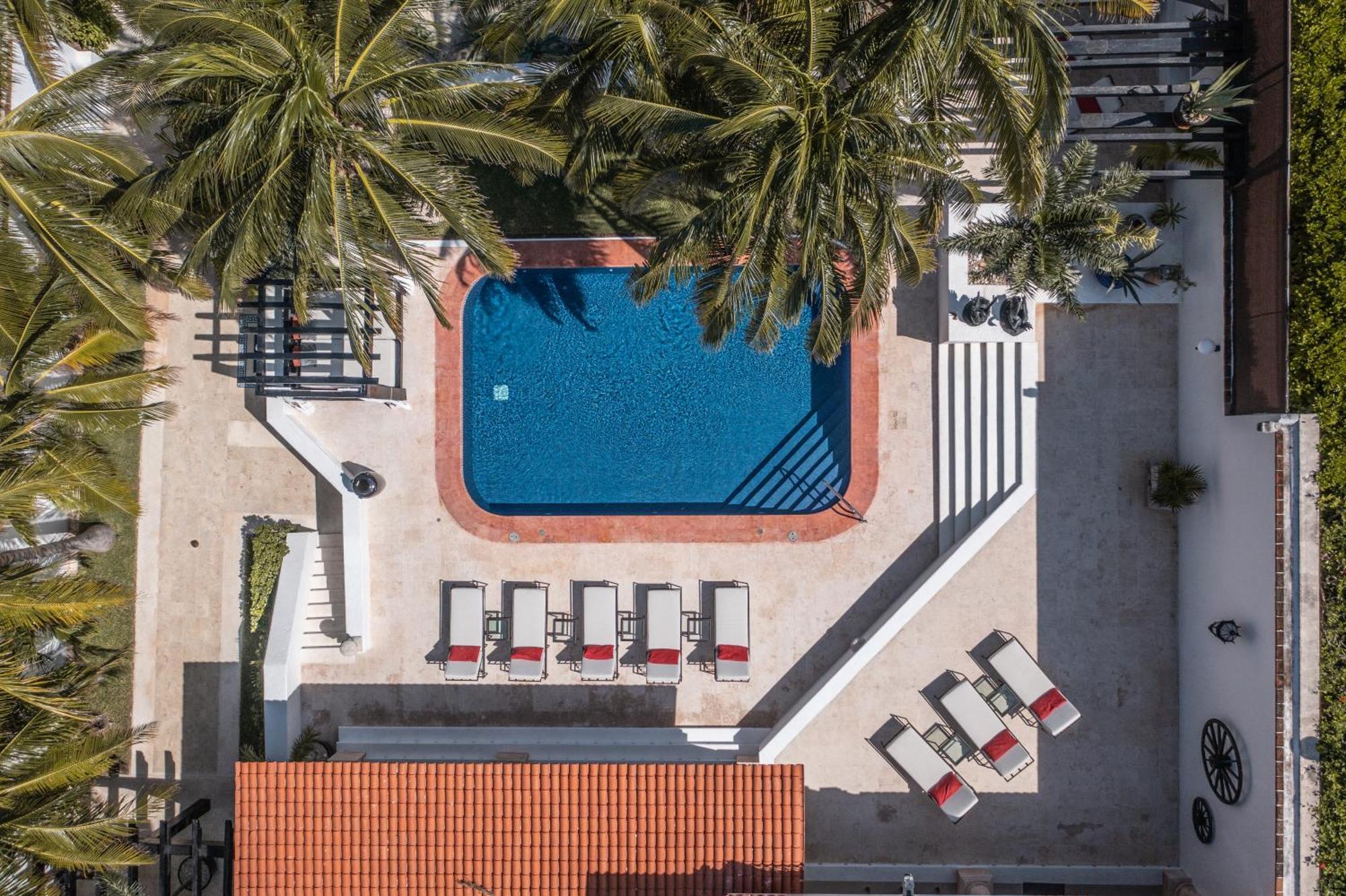 Villa Albatros Oceanfront Luxury Hotelzone Cancun Exterior photo