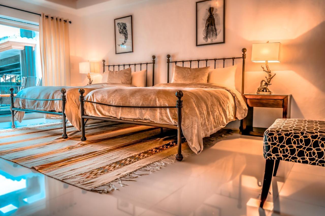 Villa Albatros Oceanfront Luxury Hotelzone Cancun Exterior photo