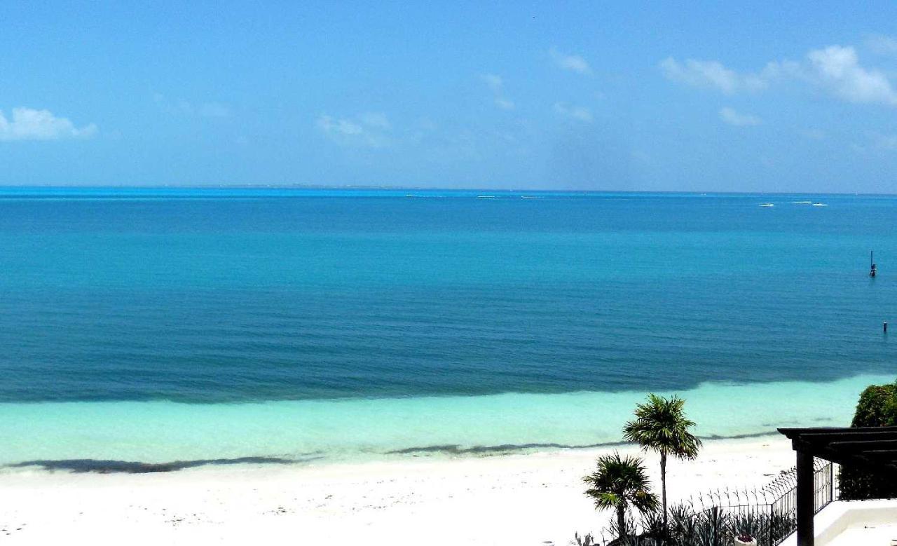 Villa Albatros Oceanfront Luxury Hotelzone Cancun Exterior photo
